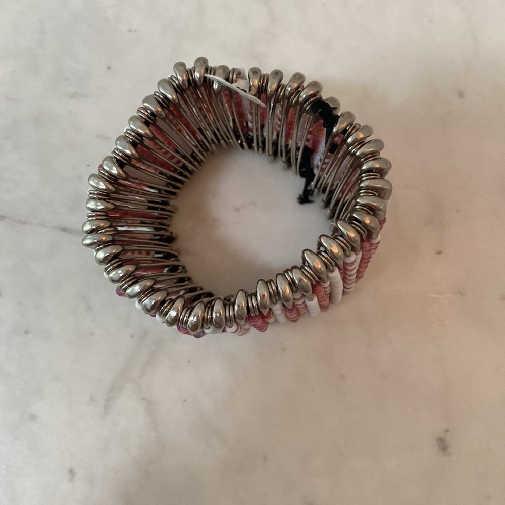Two Indigenous Beaded Bracelets - Picture 8 of 9